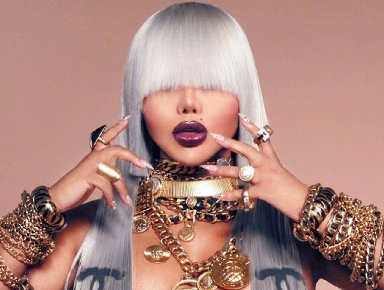 Queen Bee Lil’ Kim takes the throne at Hard Rock Oct. 17 